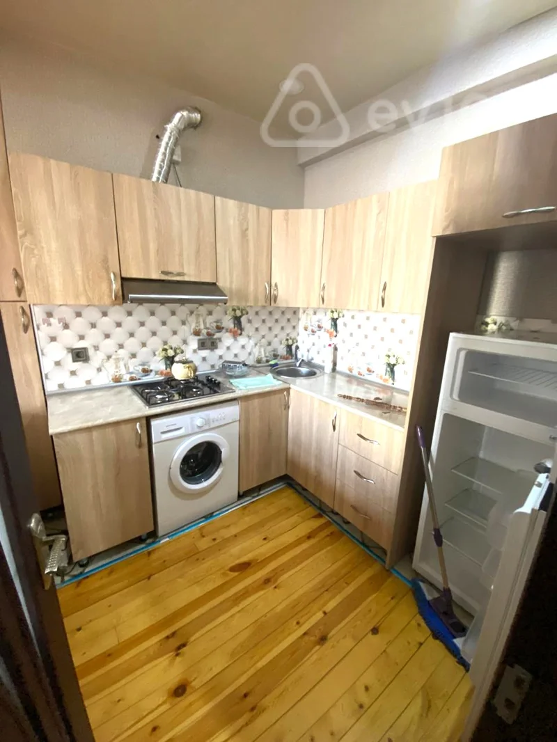 2 otaqlı mənzil, 70 m², Mehdi Abbasov — kirayə — Mənzil, Bakı (5)