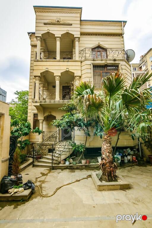 Satılır 10 otaqlı həyət evi/bağ evi 700 m² — Ev, villa, Bakı (2)