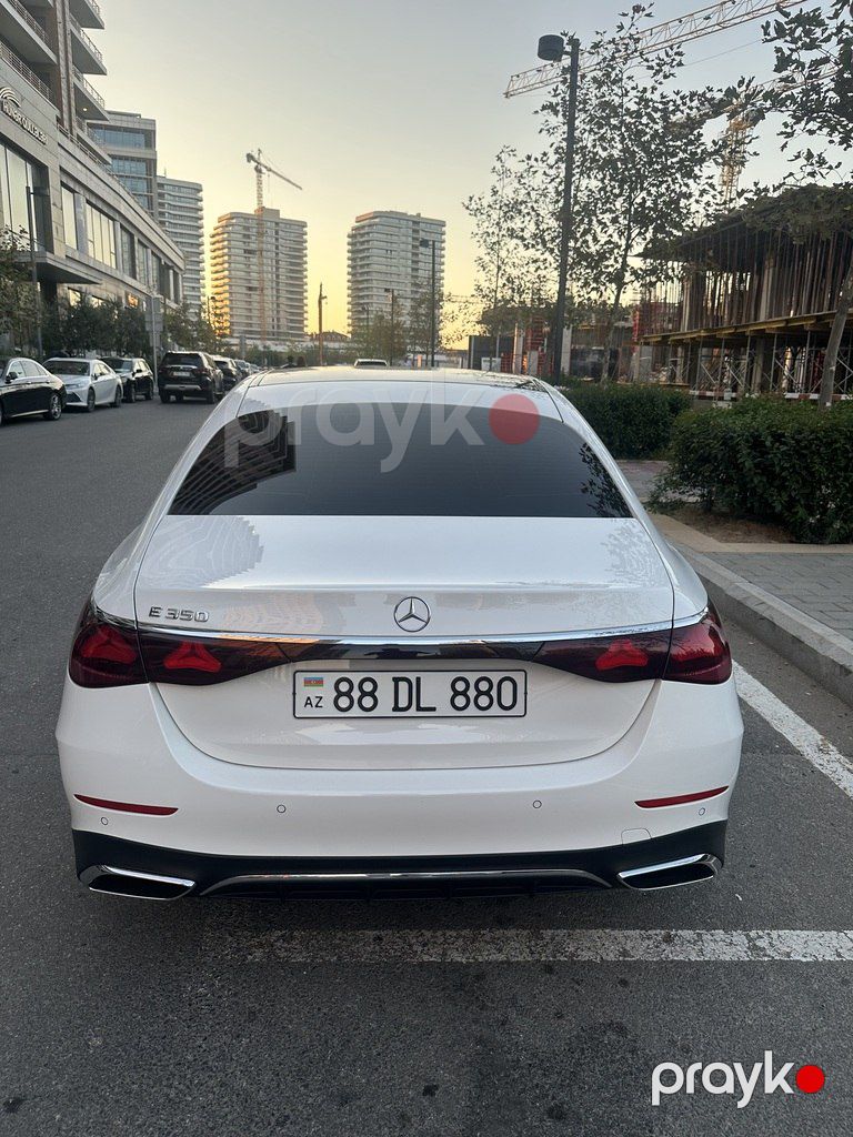 Mercedes E 300 4MATIC, 2.0 L, 2024 il, 18 280 km — Avtomobillər, Bakı (10)