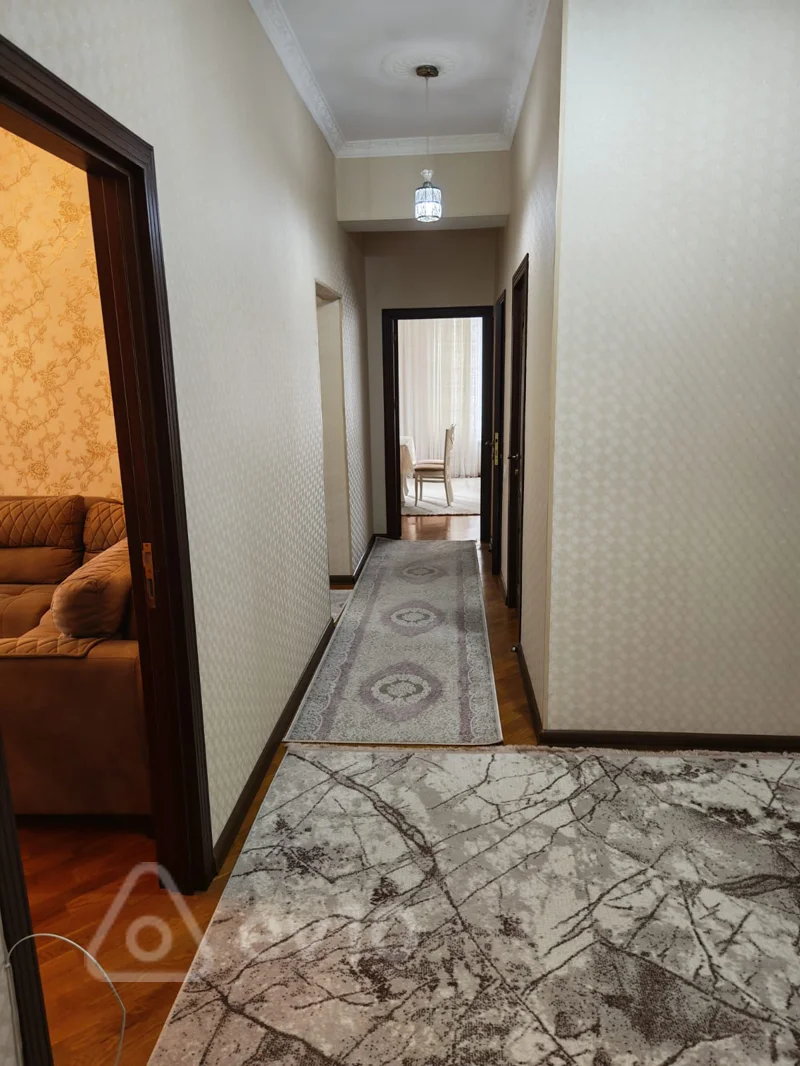 3 otaqlı mənzil, 100 m², Bakı, Vladislav Plotnikov küç. — kirayə — Mənzil, Bakı (4)