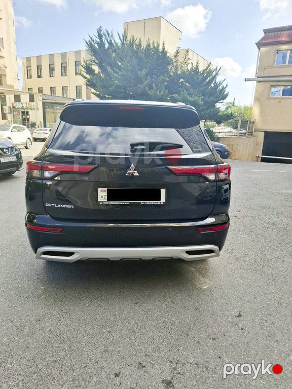 Mitsubishi Outlander, 2.5 L, 2022 il, 90 000 km — Avtomobillər, Bakı (2)