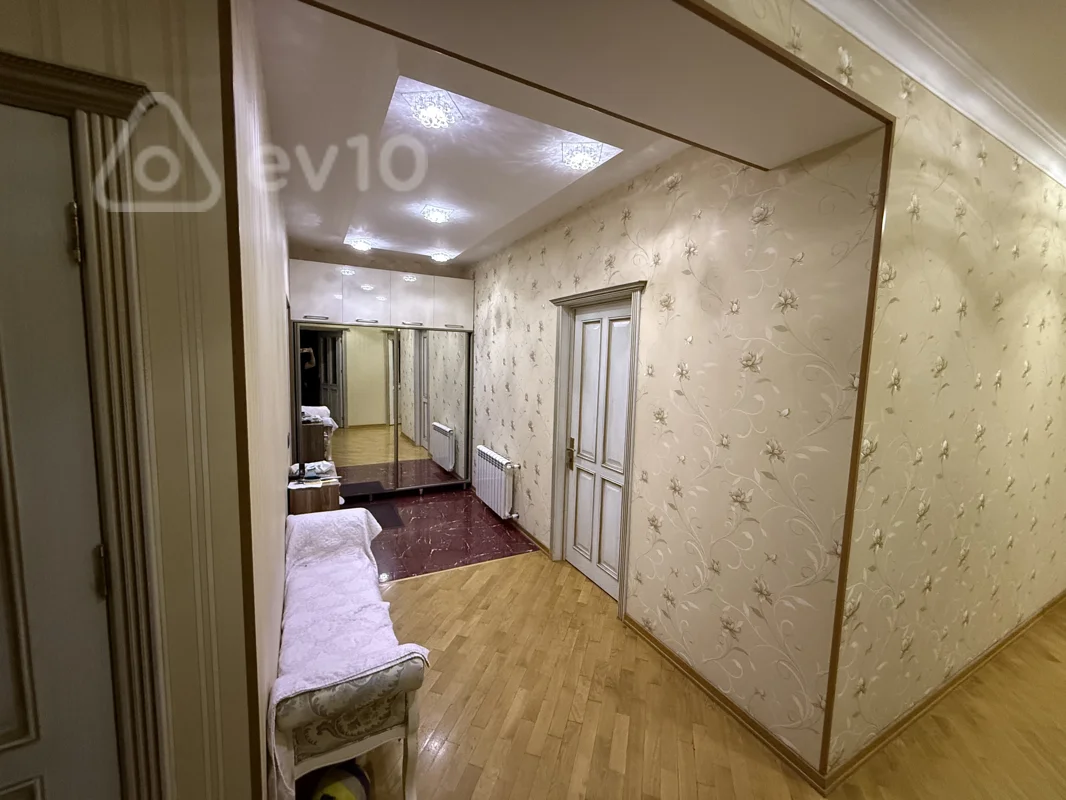 4 otaqlı mənzil, 142 m², Bakı, Mir Möhsün Nəvvab küçəsi, 11, Albalı uşaq bağçası — Mənzil, Bakı (11)