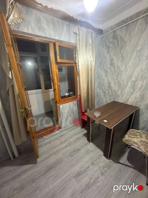 İcarəyə verilir 1 otaqlı köhnə tikili 30 m² — Bakı