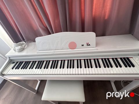 Elektron pianino az istifadə olunub təzə kimidir. 1300 aznə alınıb — Xırdalan