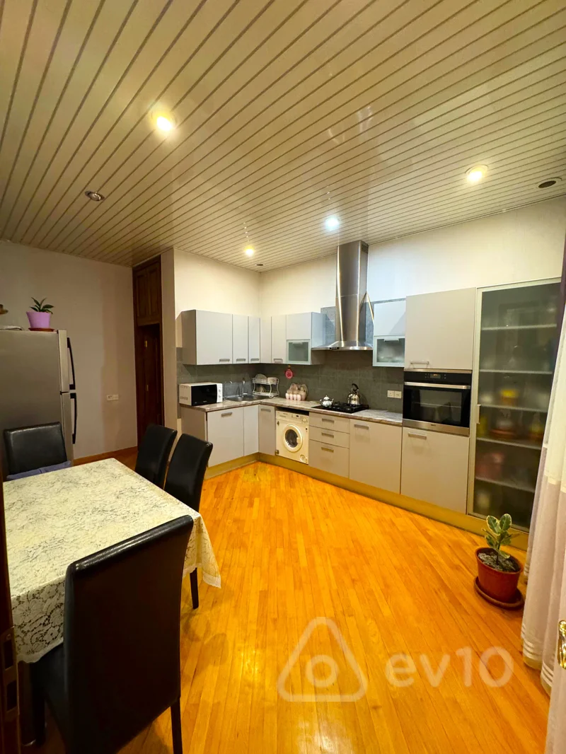 5 otaqlı mənzil, 245 m², Rəşid Behbudov pr — Mənzil, Bakı (8)