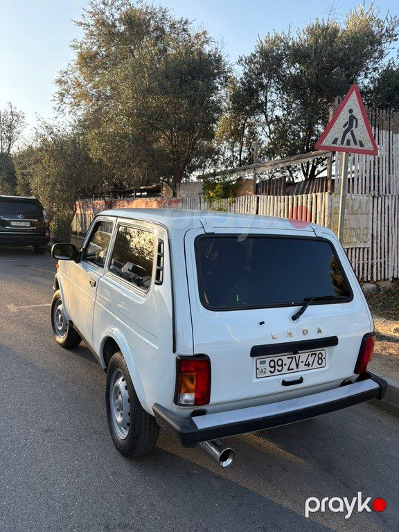 Lada (VAZ) Niva, 1.7 L, 2015 il, 24 000 km — Avtomobillər, Bakı (10)