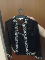 Zərif qadın qısa jaketi və üst dəsti - Rəng: qara - Material: nazik — Учебники