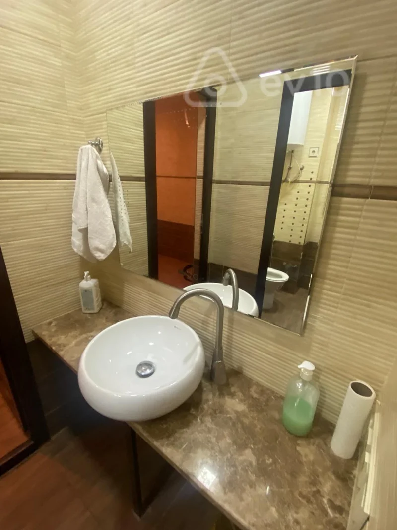 2 otaqlı mənzil, 70 m², Əsəd Əhmədov küçəsi — kirayə — Mənzil, Bakı (7)