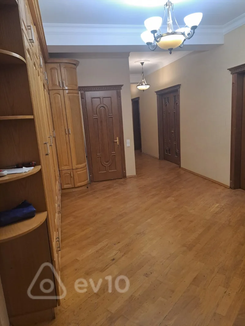 3 otaqlı mənzil, 125 m², Sabit Rəhman küçəsi — kirayə — Mənzil, Bakı (12)