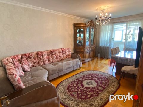 Satılır 4 otaqlı köhnə tikili 72 m² — Bakı
