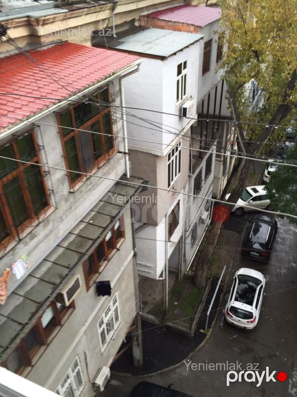 Satılır 2 otaqlı Bina evi menzil (Köhnə tikili), 65 m², Nərimanov rayonu — Mənzil, Bakı (3)