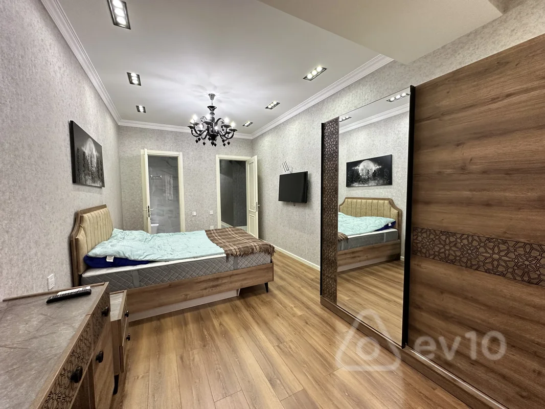 3 otaqlı mənzil, 125 m², 28 May mt. Azadliq pr — Mənzil, Bakı (7)