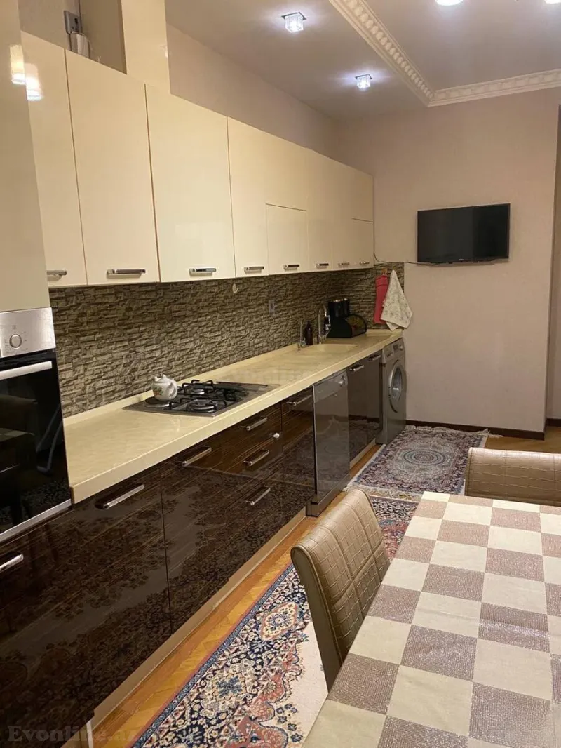 Satılır 2 otaqlı Mənzil Yeni tikili 117 m² Bakı, Nəsimi r., 28 May m — Mənzil, Bakı (3)