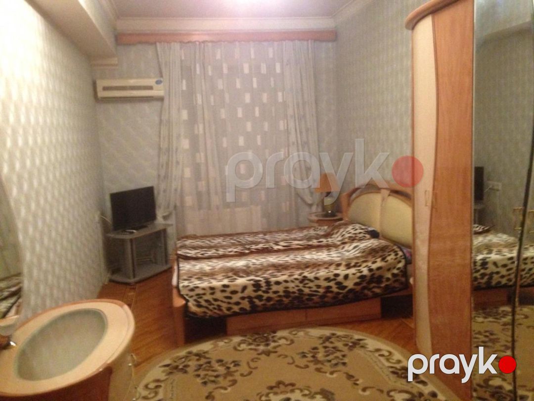 İcarəyə verilir 4 otaqlı köhnə tikili 100 m² — Mənzil, Bakı (7)