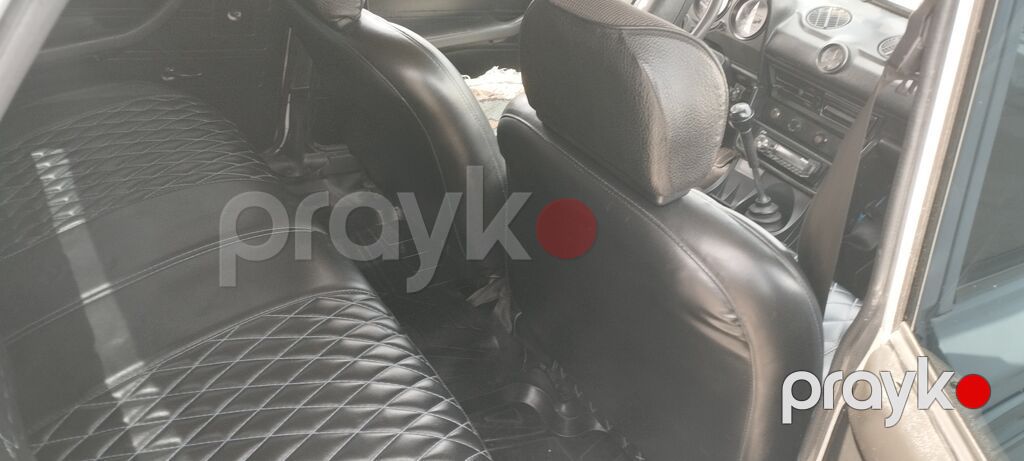 VAZ 2103, ağ rəng, klassik sedan. Xüsusiyyətlər: - Kuzov: 4 qapılı — Avtomobillər, Digah (8)