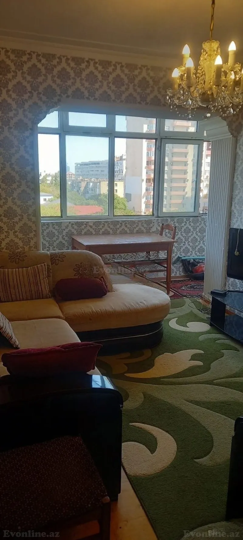 Kirayə verilir 3 otaqlı Mənzil Köhnə tikili 80 m² Bakı, Yasamal r., 8 Noyabr m