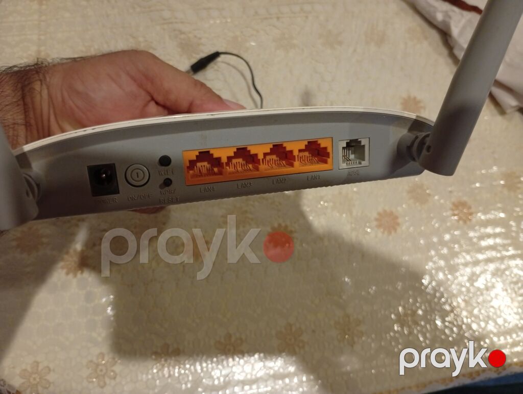 TP-Link simsiz router + adapter Xüsusiyyətlər: - Brend/model: TP-Link — Şəbəkə və server avadanlığı, Digah (5)