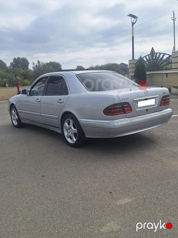 Mercedes E 220, 2.2 L, 2000 il, 357 000 km — Avtomobillər, Bakı (4)