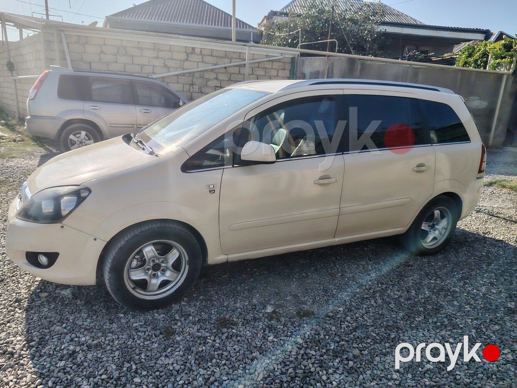 Opel Zafira, 1.6 L, 2010 il, 440 000 km — Avtomobillər, Bakı (3)