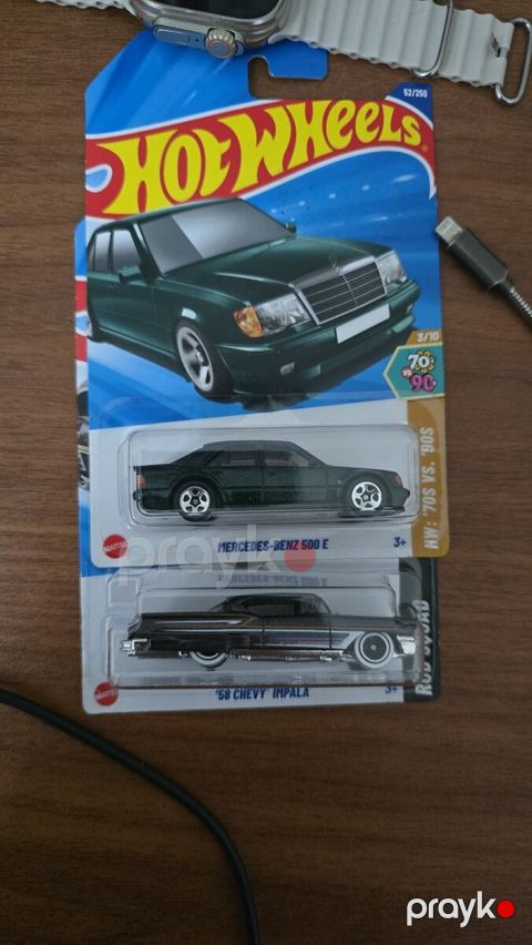 Hotwheels e500 ,chevy impala modeli — Bakı