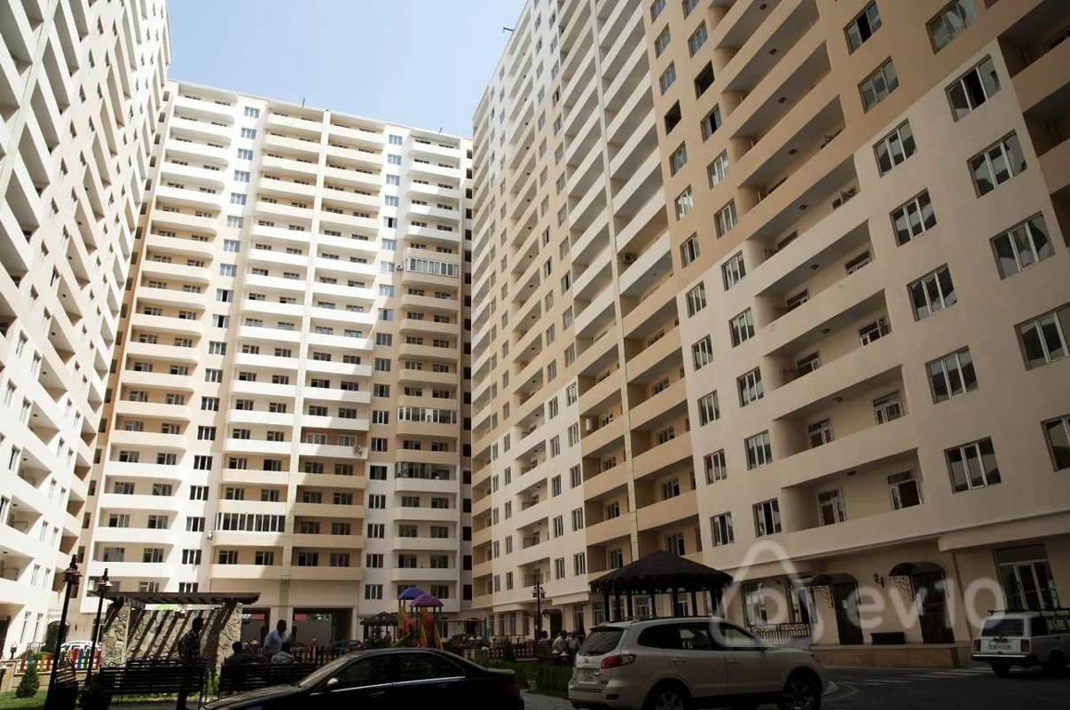 3 otaqlı mənzil, 130 m², Eliyar Eliyev kucesi — Bakı