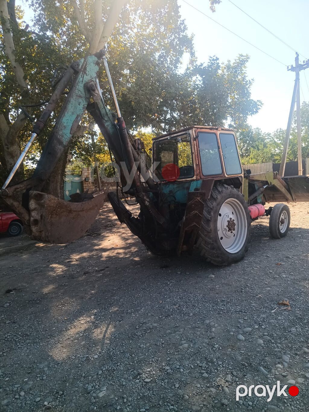 Ekskavator-yükləyici traktor - Ön hissədə iri yükləmə kovası, arxa — Ekskavatorlar, Samux (3)