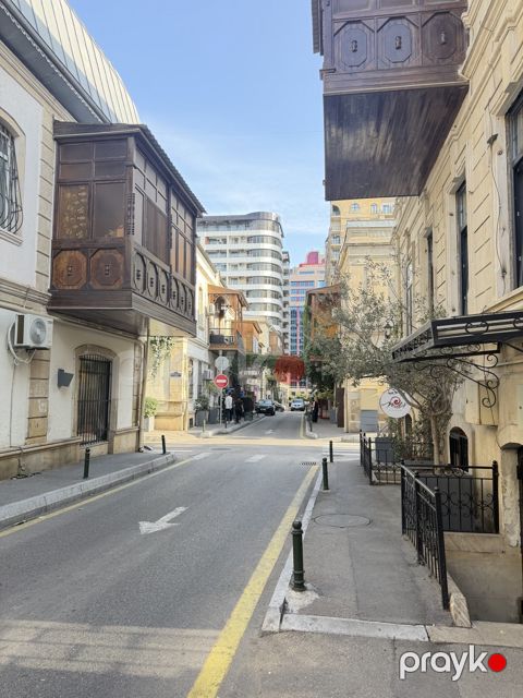 Satılır 2 otaqlı köhnə tikili 35 m² — Bakı