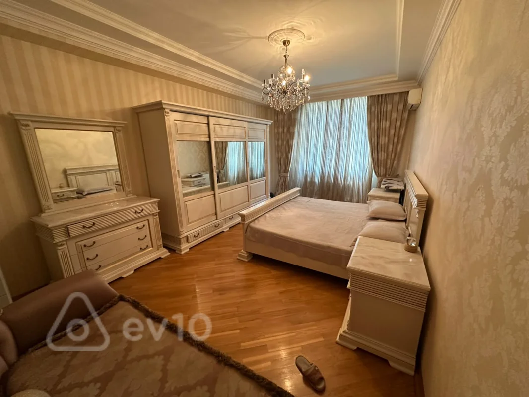 3 otaqlı mənzil, 135 m², 8 noyabır — kirayə — Mənzil, Bakı (4)
