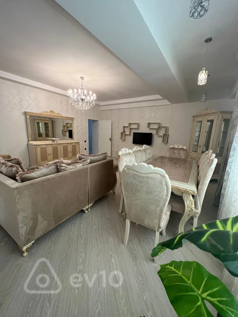 3 otaqlı mənzil, 140 m², Ceyhun Hacıbəyli küçəsi — kirayə — Mənzil, Bakı (2)