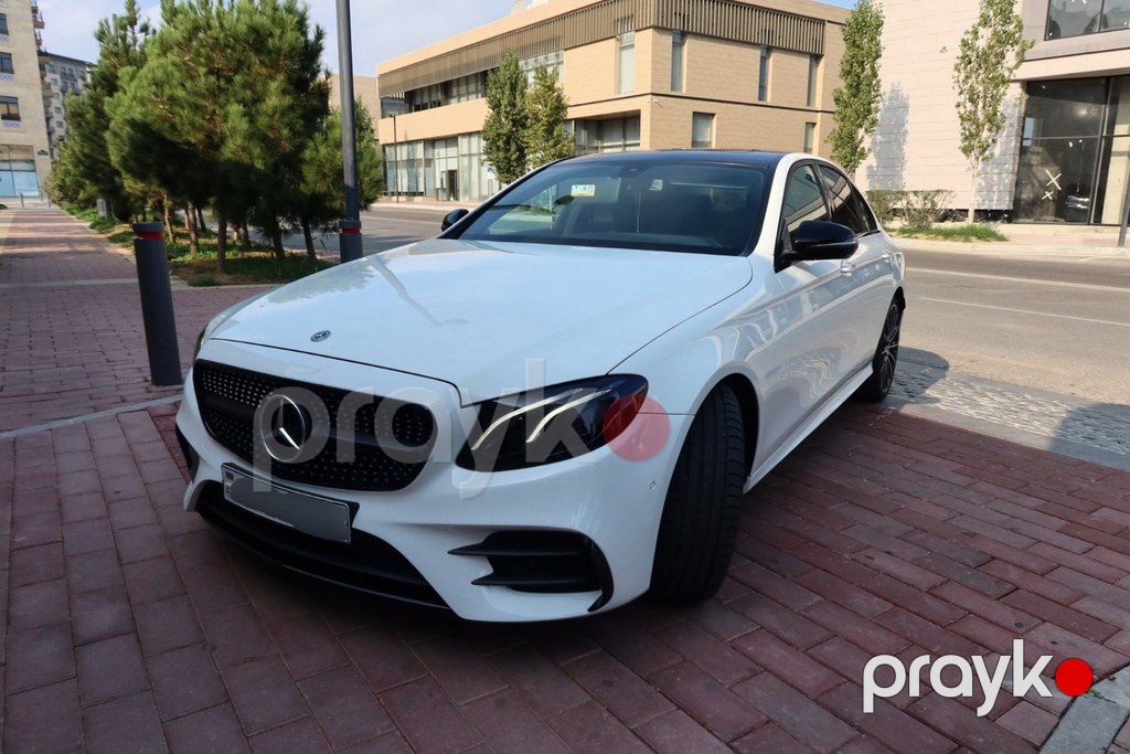 Mercedes E 200, 2.0 L, 2019 il, 95 500 km — Avtomobillər, Bakı (4)