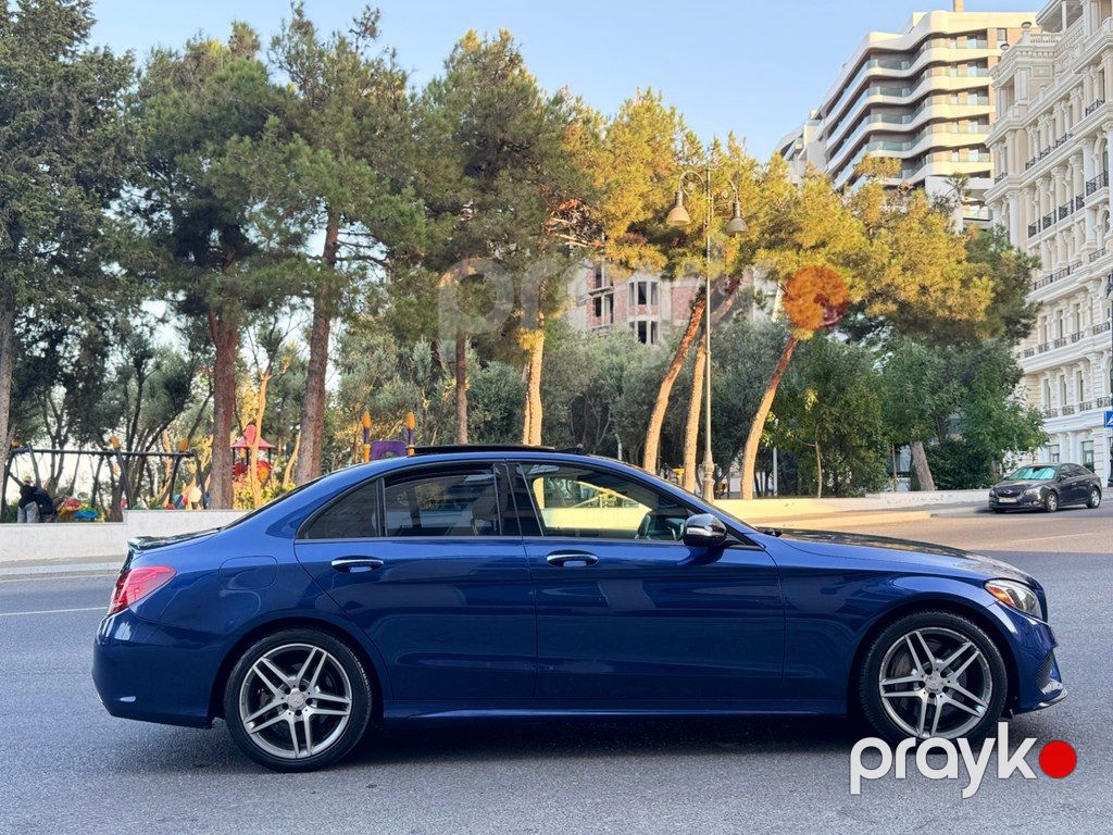 Mercedes C 300, 2.0 L, 2017 il, 138 000 km — Avtomobillər, Bakı (9)