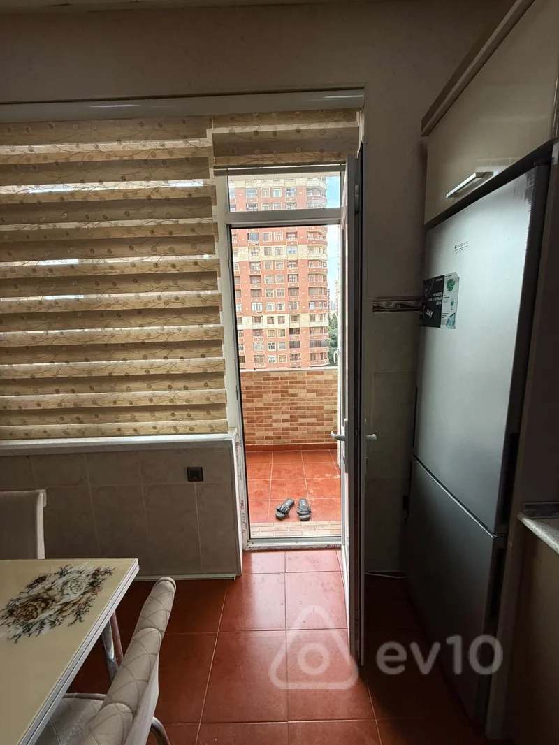 3 otaqlı mənzil, 125 m², Sübhi Salayev küç. — kirayə — Mənzil, Bakı (11)