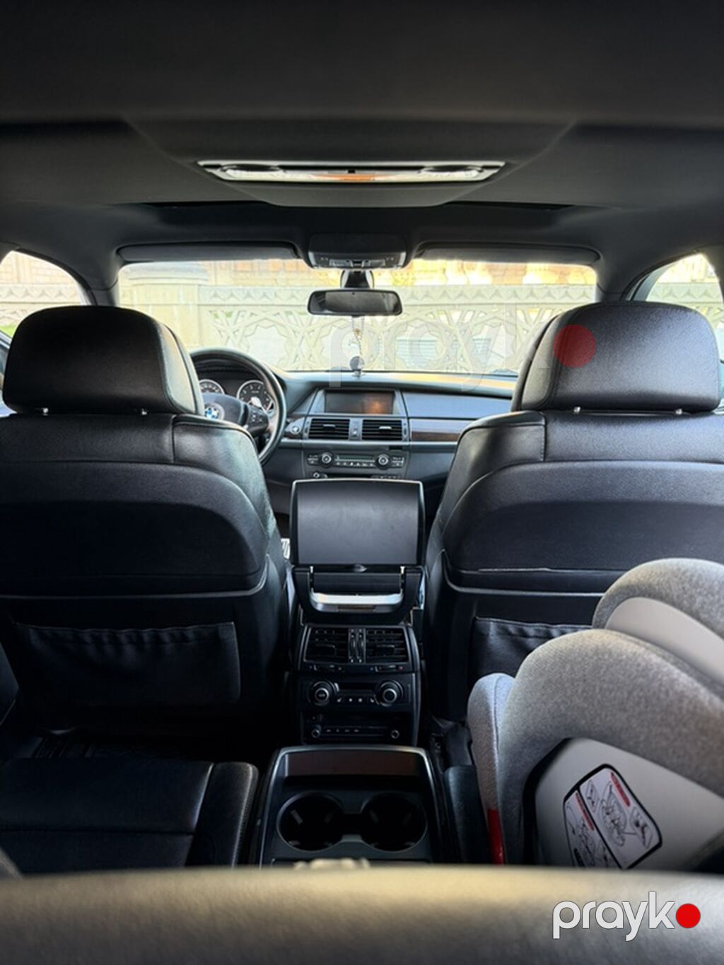 BMW X6 – ağ rəngli, kupe-siluetli premium krossover. Güclü və dinamik — Avtomobillər, Bakı (10)