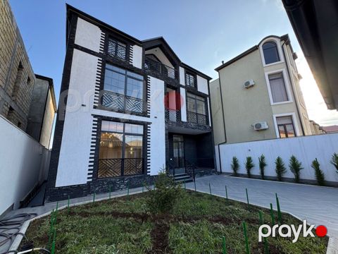 Satılır 9 otaqlı həyət evi/bağ evi 440 m² — Bakı