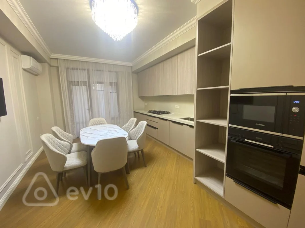 3 otaqlı mənzil, 202 m², Üzeyir hacibəyov — kirayə — Mənzil, Bakı (9)
