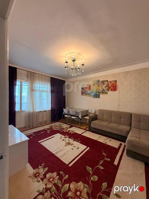 2-otaqlı mənzil, Muxtar Hacıyev küç., 55 m² — Gəncə