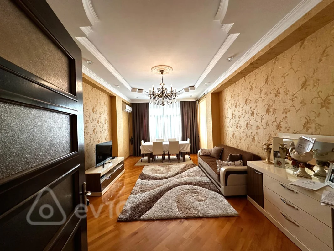 3 otaqlı mənzil, 145 m², Rövşən Cəfərov küç — Bakı