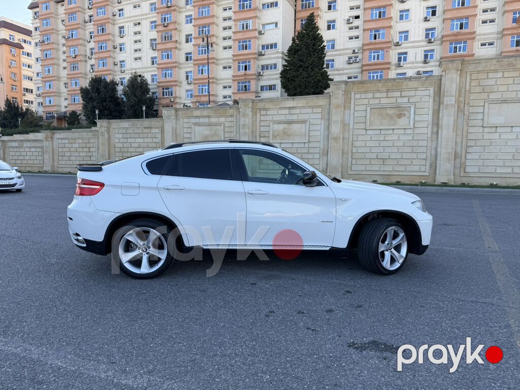 BMW X6 – ağ rəngli, kupe-siluetli premium krossover. Güclü və dinamik — Avtomobillər, Bakı (2)
