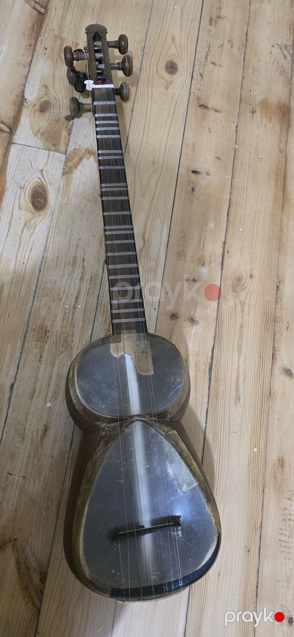 79 ilin tarıdır, usta Manaf düzəldib, gözəl səslənməsi var. Alıcıya — Gitarlar və digər simli alətlər, Göytəpə (2)