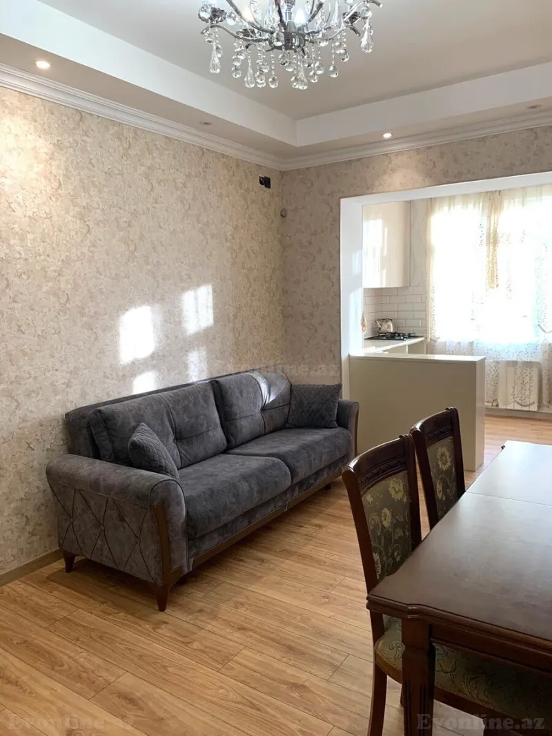 Kirayə verilir 3 otaqlı Mənzil Köhnə tikili 75 m² Bakı, Nizami r., Neftçilər m — Bakı