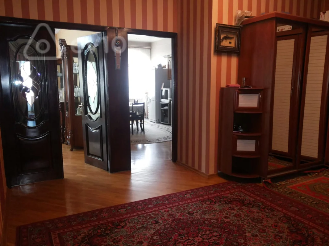 4 otaqlı mənzil, 175 m², Azadlıq prospekti — Mənzil, Bakı (7)