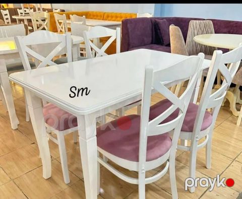 Masa və oturacaqlar — Bakı
