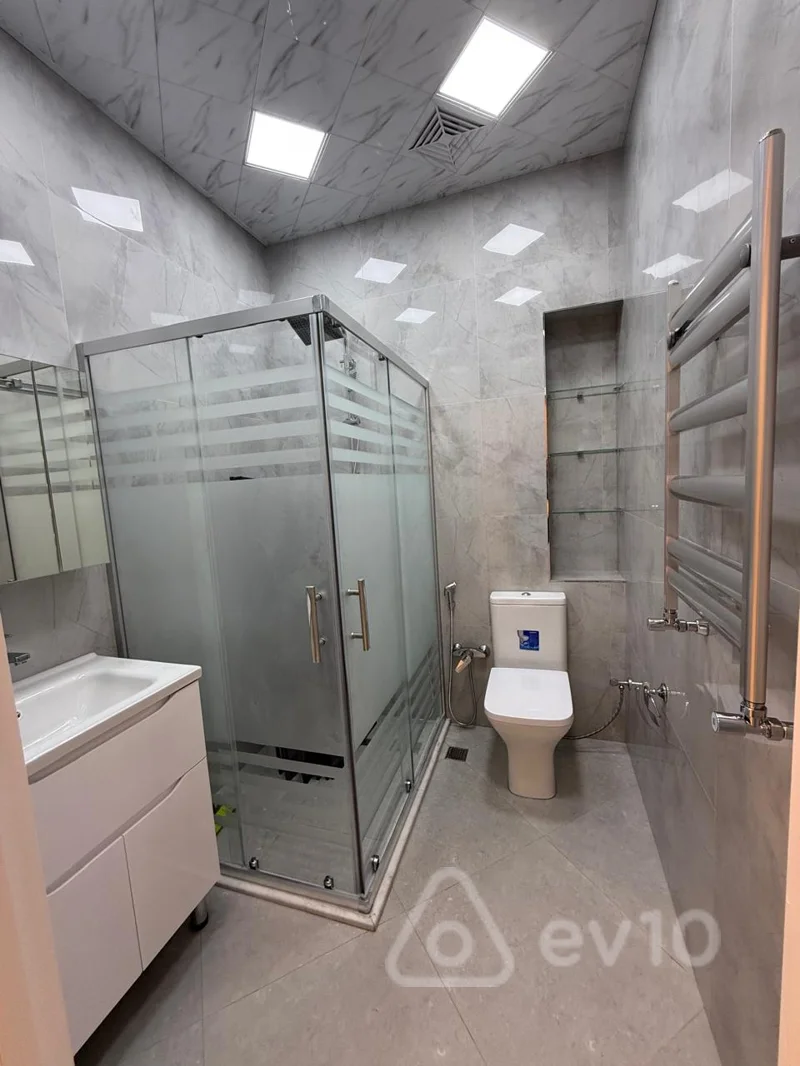 2 otaqlı mənzil, 75 m², Ramiz Quliyev k. — kirayə — Mənzil, Bakı (9)