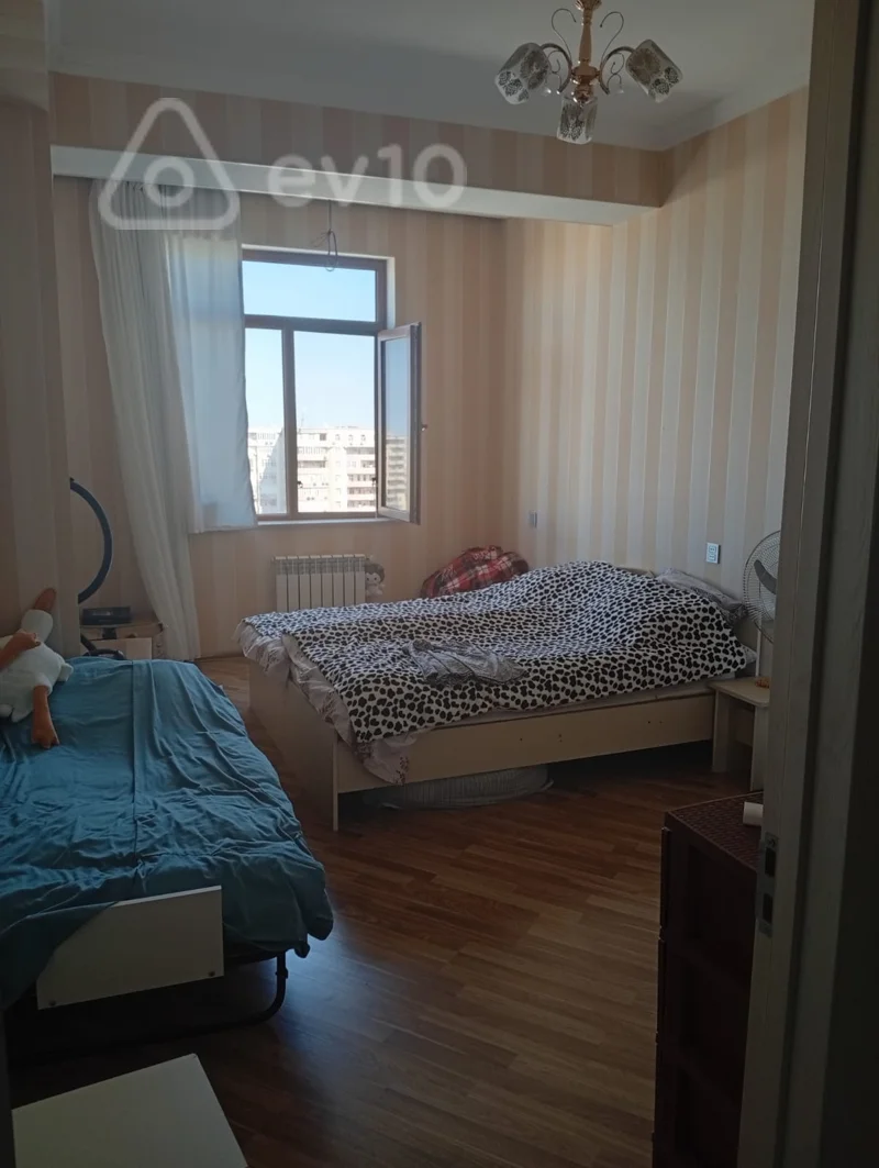 2 otaqlı mənzil, 70 m², İnşaatçılar metrosunun üstü — Mənzil, Bakı (3)