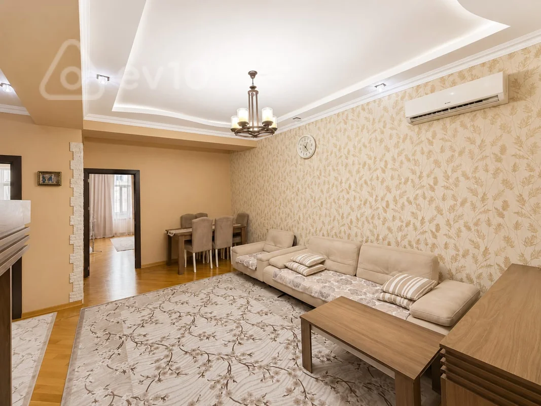 3 otaqlı mənzil, 107 m², Rüstəm Rüstəmov — Mənzil, Bakı (2)