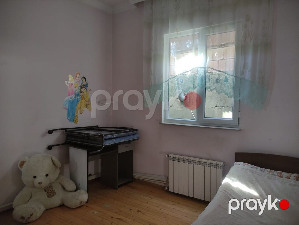 28 mayda metroya 5 dəqiqəlik məsafədə yerləşən Həyət evi kiraye — Mənzil, Bakı (10)