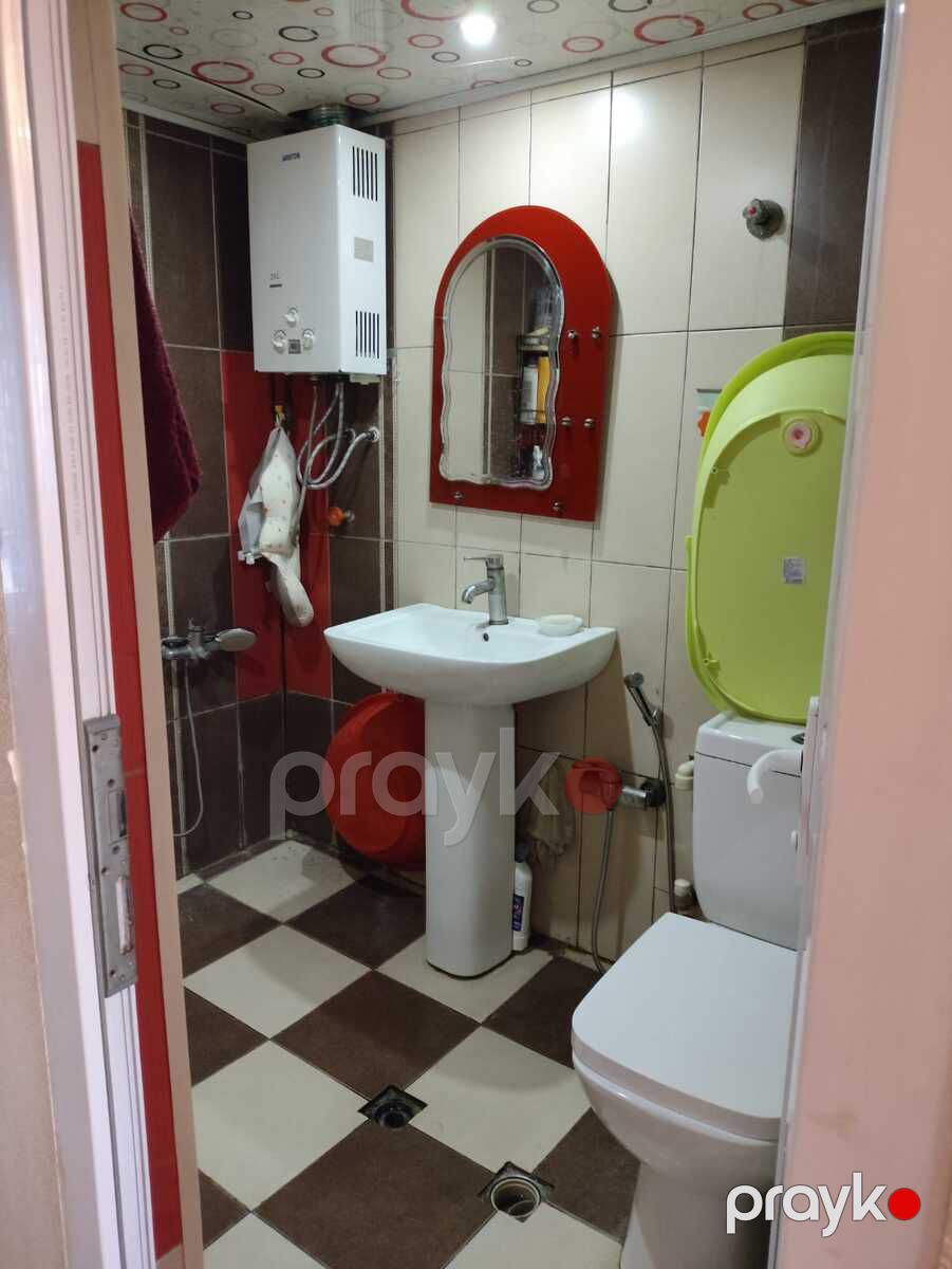 Satılır 2 otaqlı köhnə tikili 55 m² — Mənzil, Bakı (7)