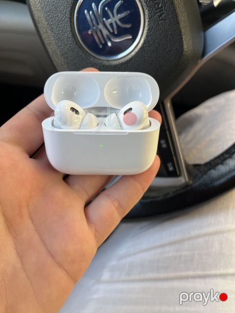 İşlənmiş Simsiz (Bluetooth) Qulaqcıqlar, rəng - Ağ — Bakı