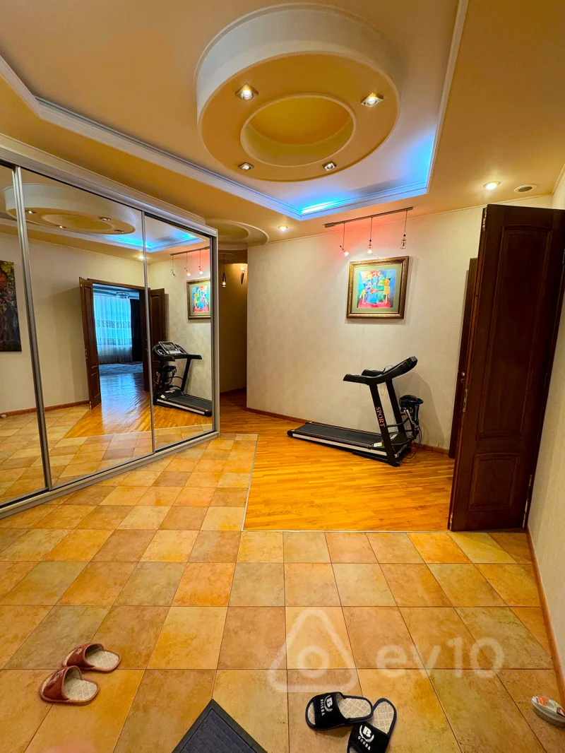 5 otaqlı mənzil, 245 m², Rəşid Behbudov pr — Mənzil, Bakı (10)