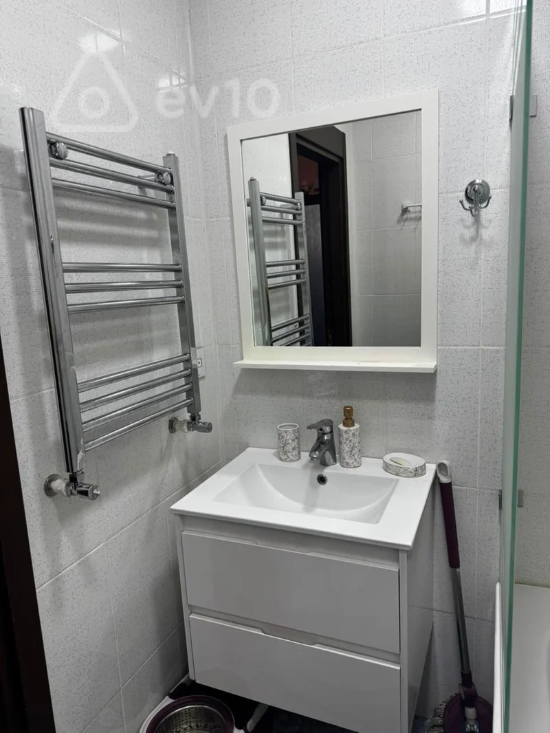 3 otaqlı mənzil, 85 m², Mustəqillik kuc. — kirayə — Mənzil, Bakı (9)